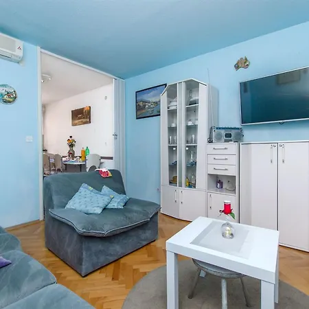 Roza Apartament Omiš